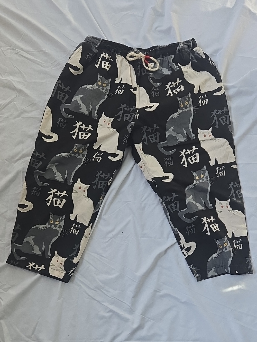Men's Japanese Style Multi Color Cat Motif Cropped Summer Pants Elastic Waist